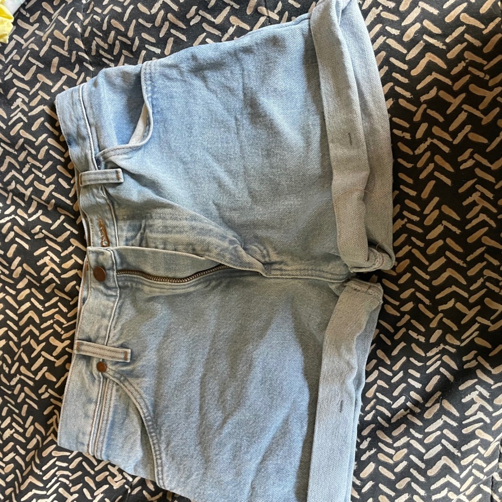 Wrangler Pale Blue Rolled-Hem Denim Shorts